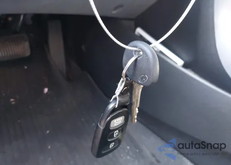 2013 Hyundai Elantra Gls z USA, uszkodzony, nr VIN 5NPDH4AE9DH294342